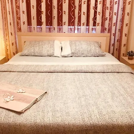 Fully Furnished 2beds With The Pool. Appartamento